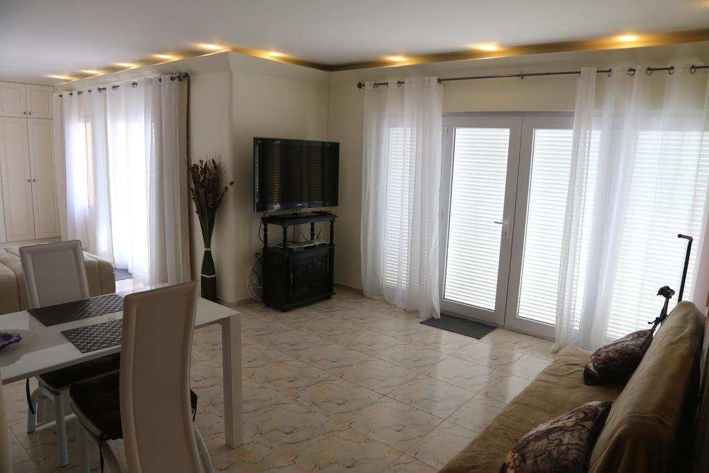 דירות קאניקו Penthouse Ventur חדר תמונה